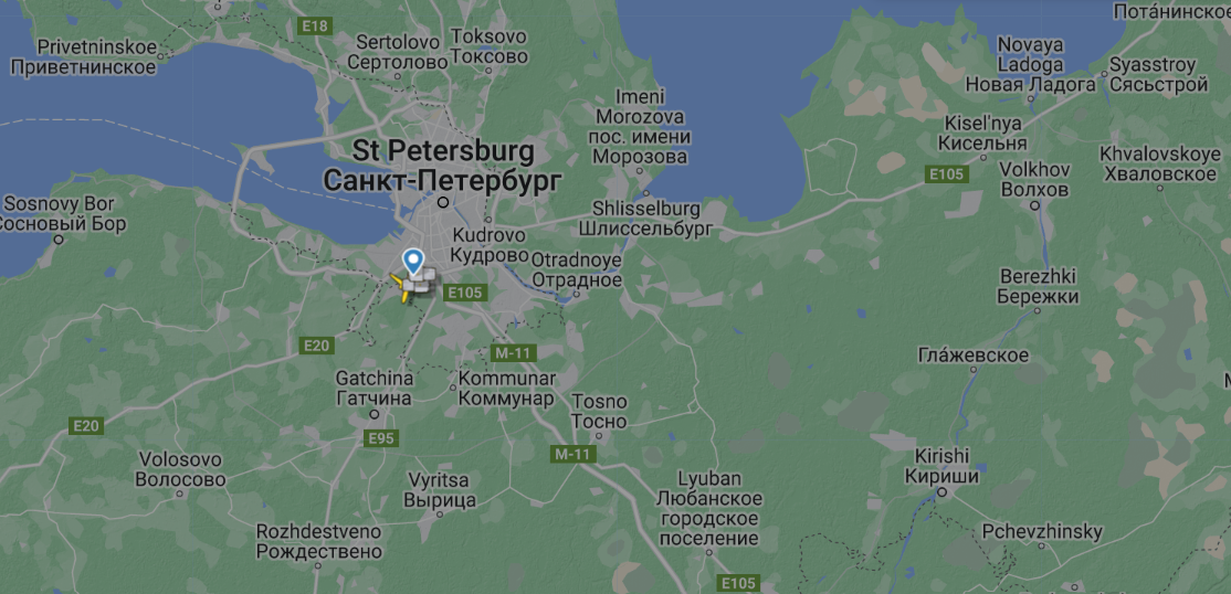 Воздушное пространство Петербурга в районе 11 утра 28 февраля. Скриншот с сайта Flightraday24