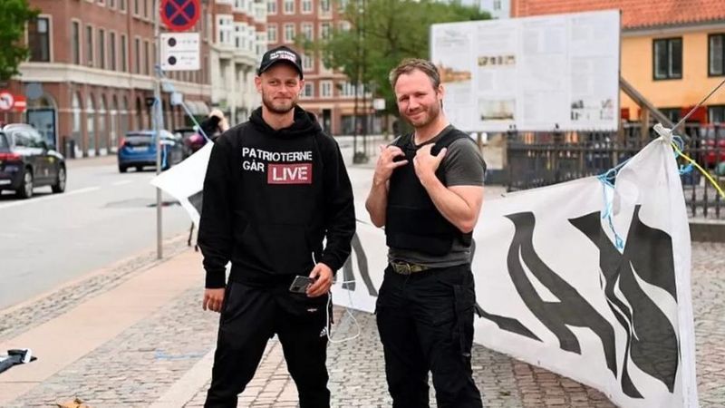 REUTERS Подпись к фото, «Датские патриоты» сожгли Коран в Копенгагене после аналогичных актов в Стокгольме