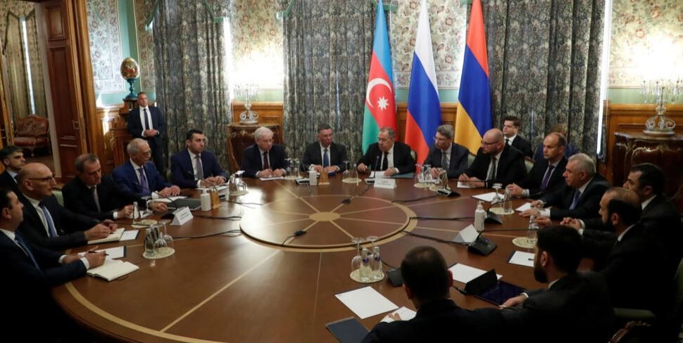 Делегации Азербайджана, Армении и России на переговорах в Москве. 25 июля 2023 г. via REUTERS - POOL