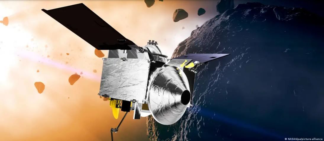 Космический зонд OSIRIS-REx в представлении художникаФото: NASA/dpa/picture-alliance