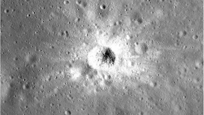 NASA/LRO Подпись к фото, SLIM требовалось посадить на склоне кратера Сиори, неподалеку от лунного экватора
