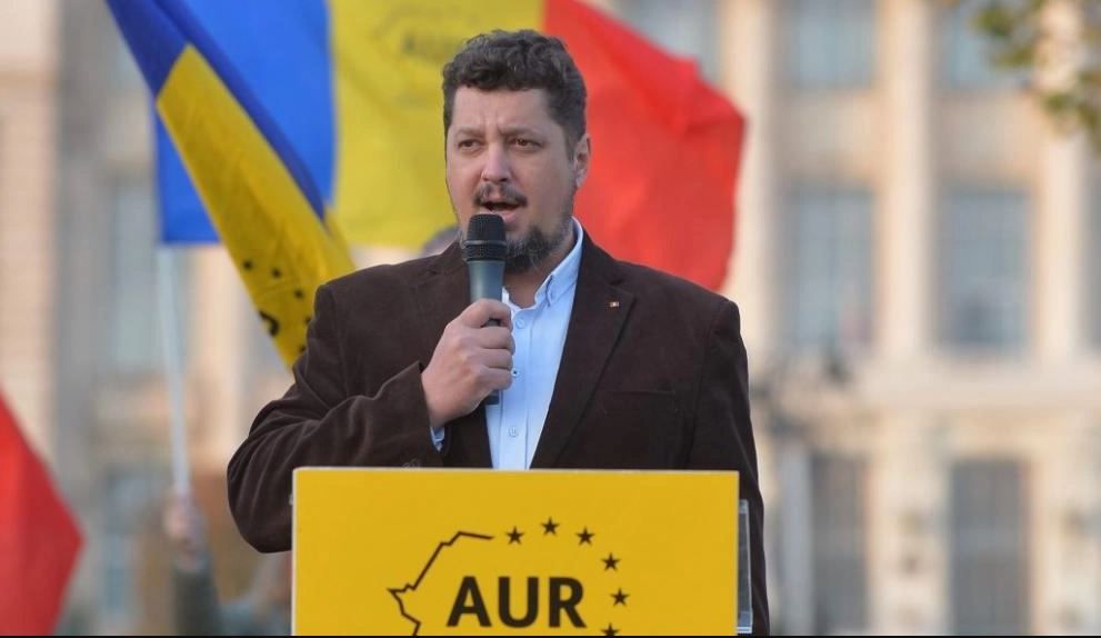 лидер крайне правой партии "Альянс за объединение румын" (AUR) Клаудиу Тырзиу