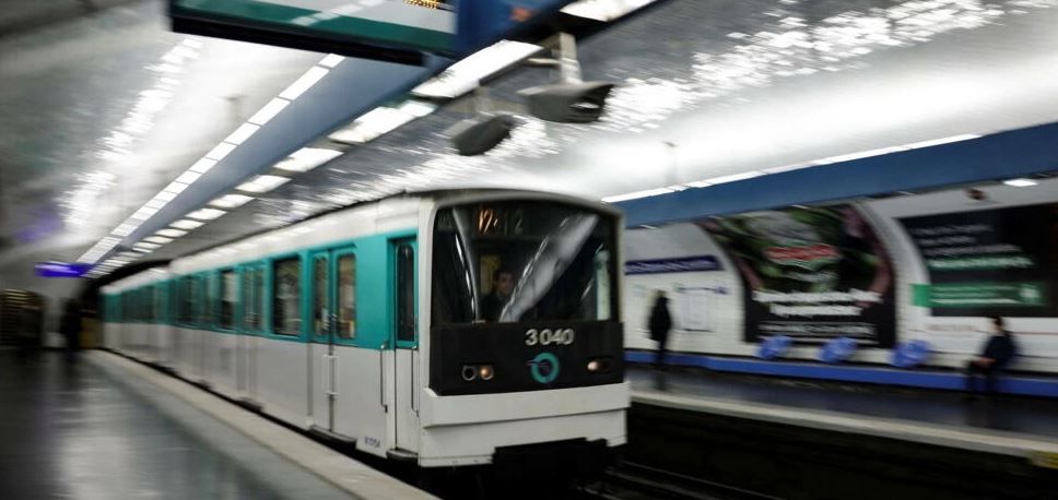 Парижское метро (иллюстративное фото) REUTERS - SARAH MEYSSONNIER