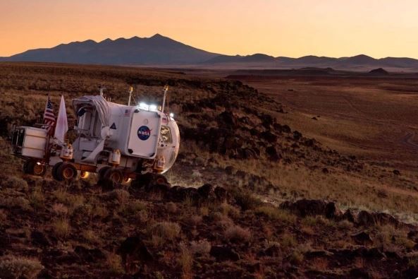 Фото: NASA Испытания пилотируемого марсохода NASA в пустыне в штате Аризона
